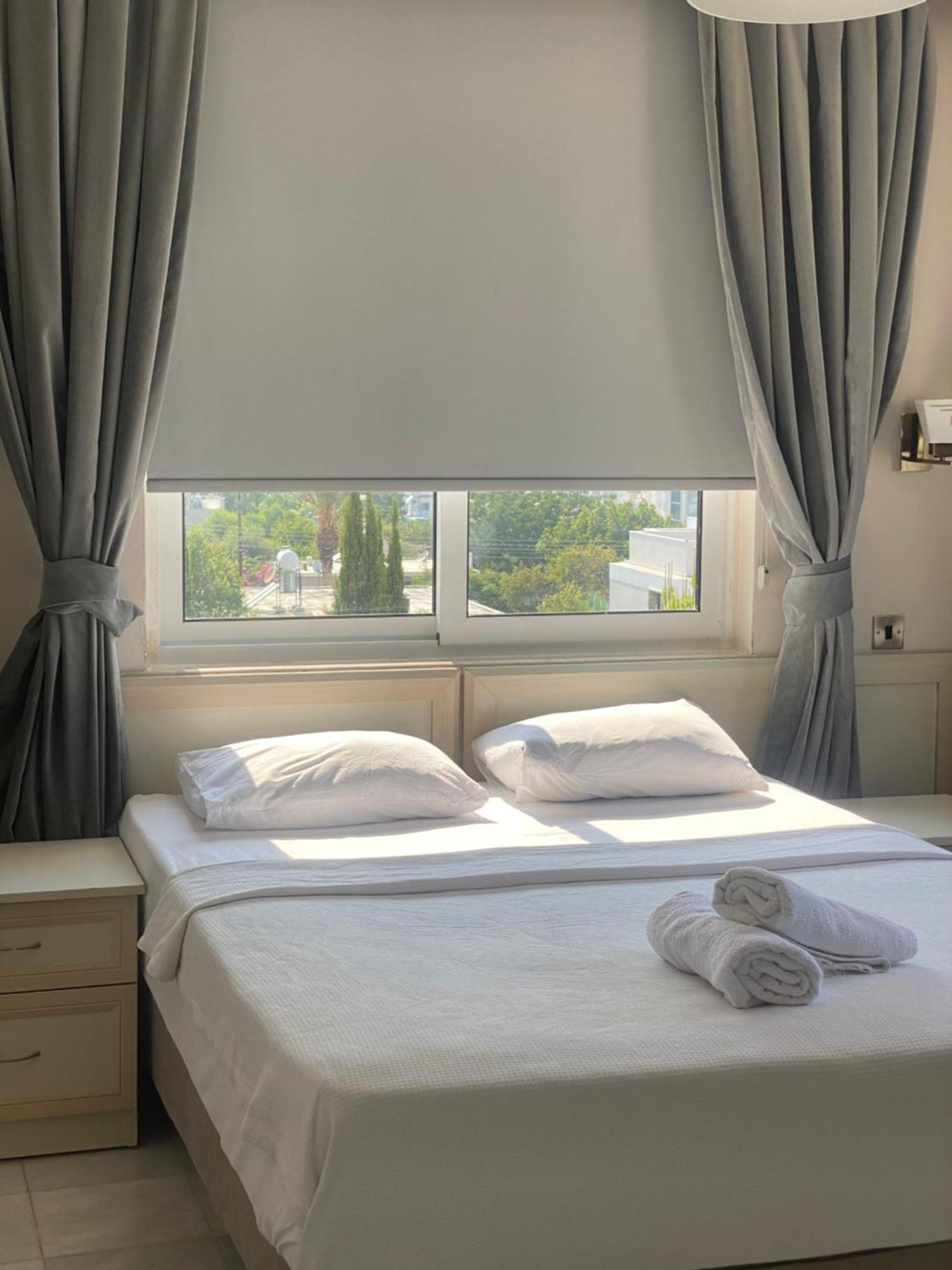 The Prince Inn Hotel & Villas Agios Georgios  Exterior foto