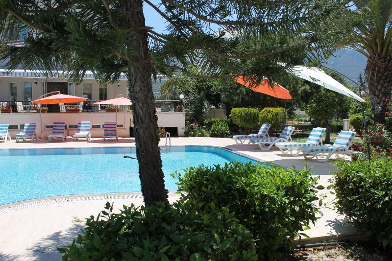 The Prince Inn Hotel & Villas Agios Georgios  Exterior foto